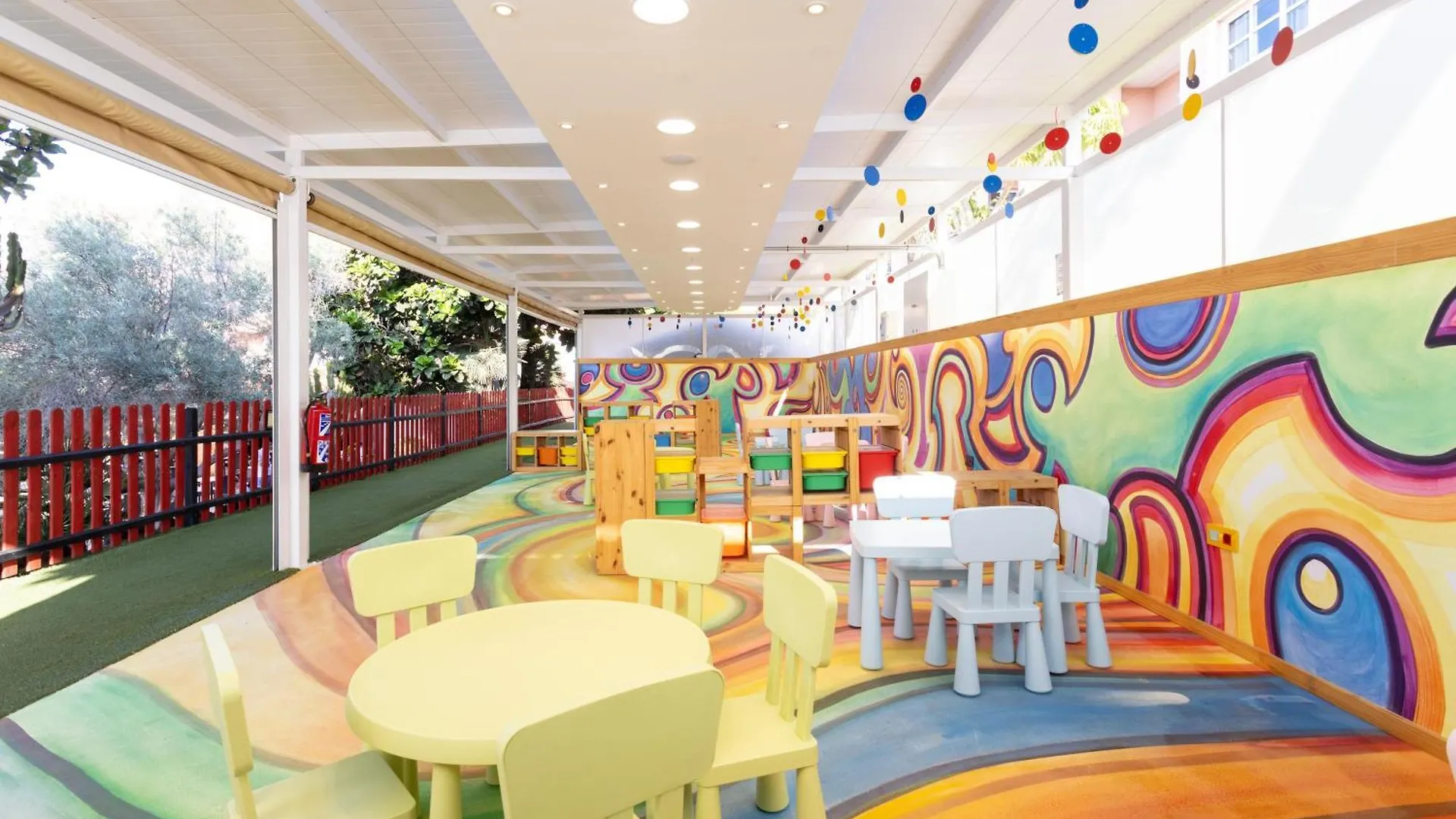 Hotel El Duque 아데제