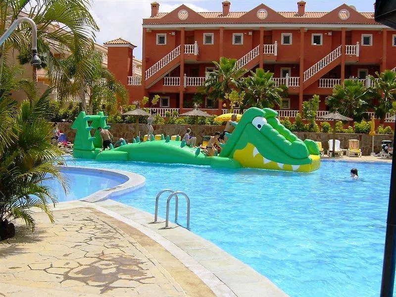 **** 아파트호텔 Hotel El Duque 아데제 스페인